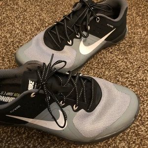 Women’s Nike metcon shoes
